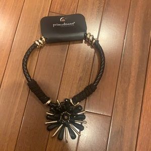 black and gold primadonna necklace